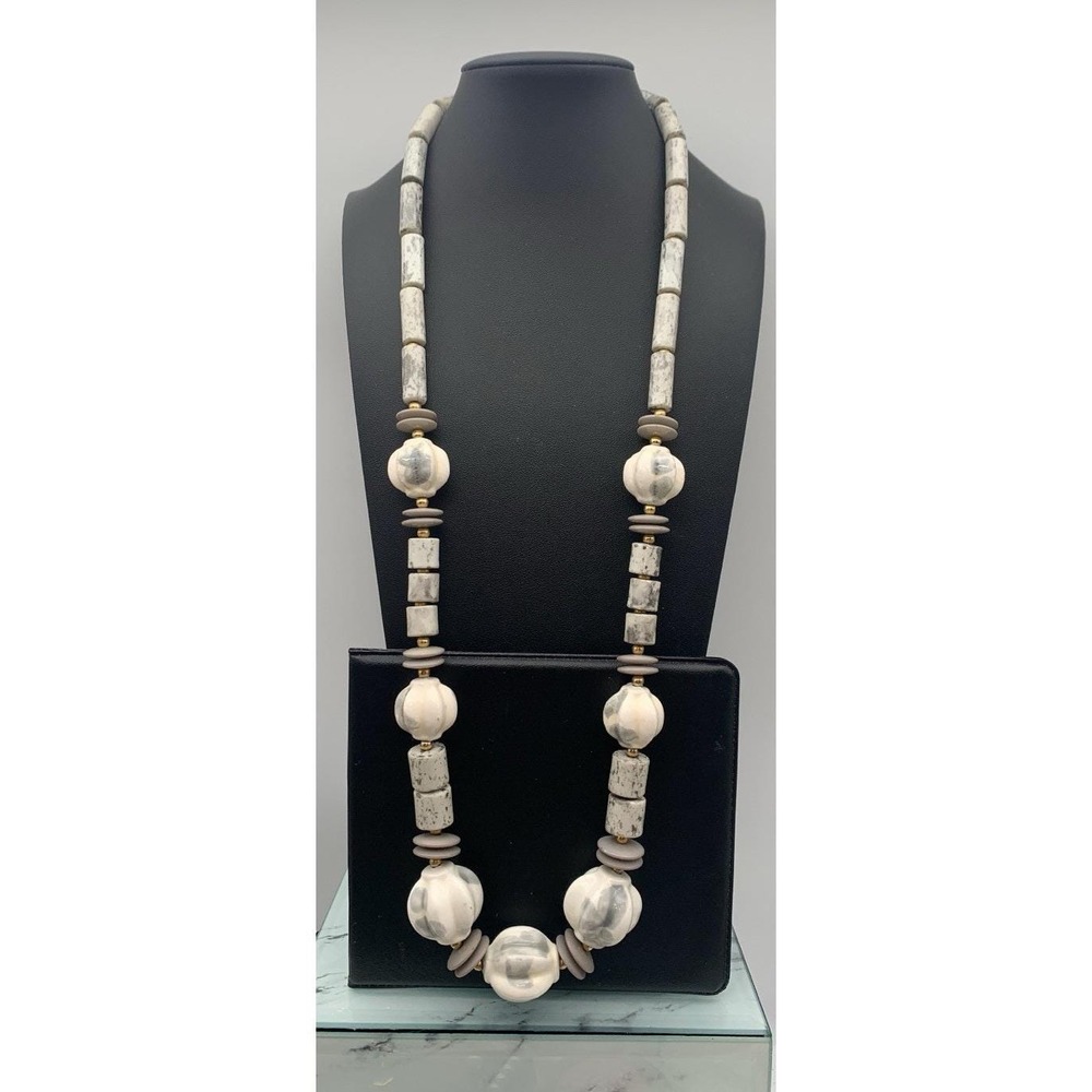 Vintage Japan Chunky‎ White And Gray Marbled Ceramic Bead & Acrylic Necklace 30"